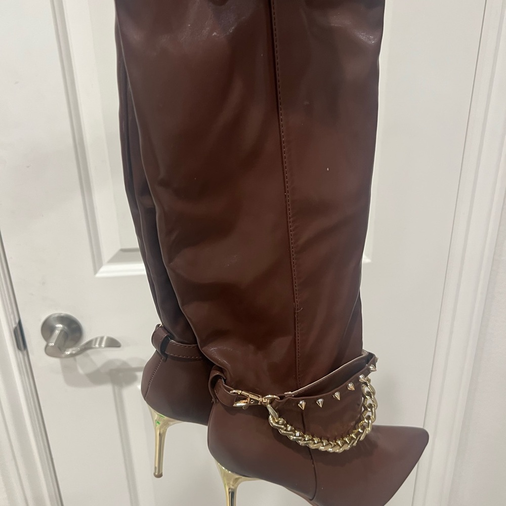 Brown boots